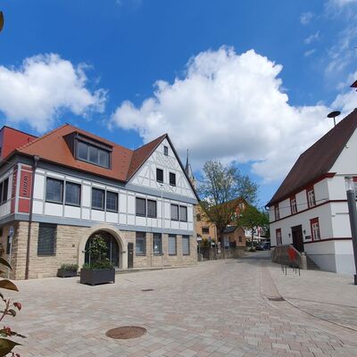 Das Bild zeigt das Rathaus in Igersheim.