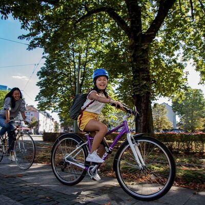 Das Bild zeigt Personen auf Fahrr&auml;dern. Der Main-Tauber-Kreis beteiligt sich erneut an der Stadtradeln-Kampagne. 