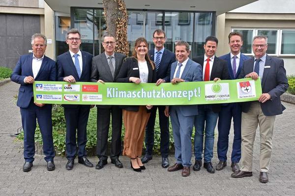 Unterzeichnung der Sponsorenvereinbarung für das Klimaschutzkonzept